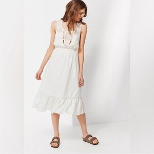 Urban Outfitters Antionette White Midi Dress Small